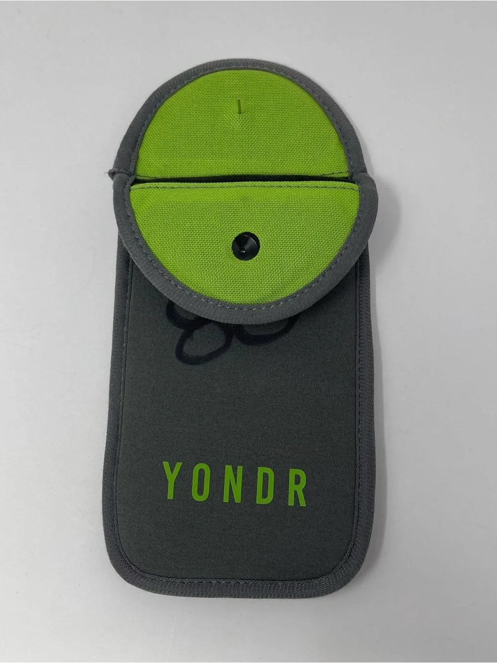 yondr size large